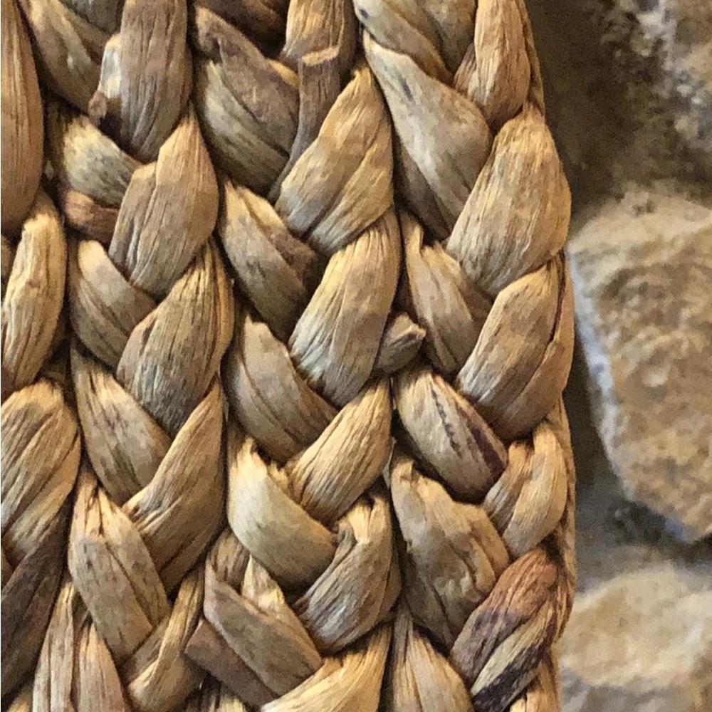 4 Wicker Water Hyacinth Placemats Round Natural Braided 15" Boho - Picture 4 of 4